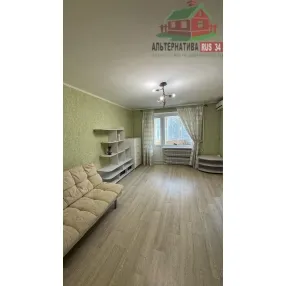 Сдаётся 2-комнатная с балконом