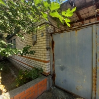 Дом с землёй в центре Волгограда