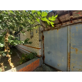 Дом с землёй в центре Волгограда