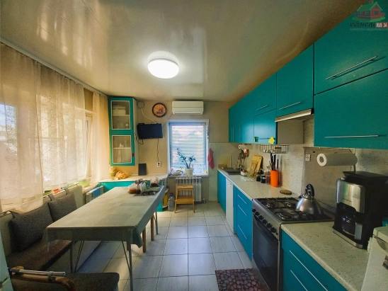 Дом с удобствами и гаражом