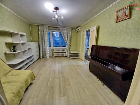 Сдаётся 2-комнатная с балконом